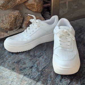 Wild Fable White Platform Sneakers Size 7.5